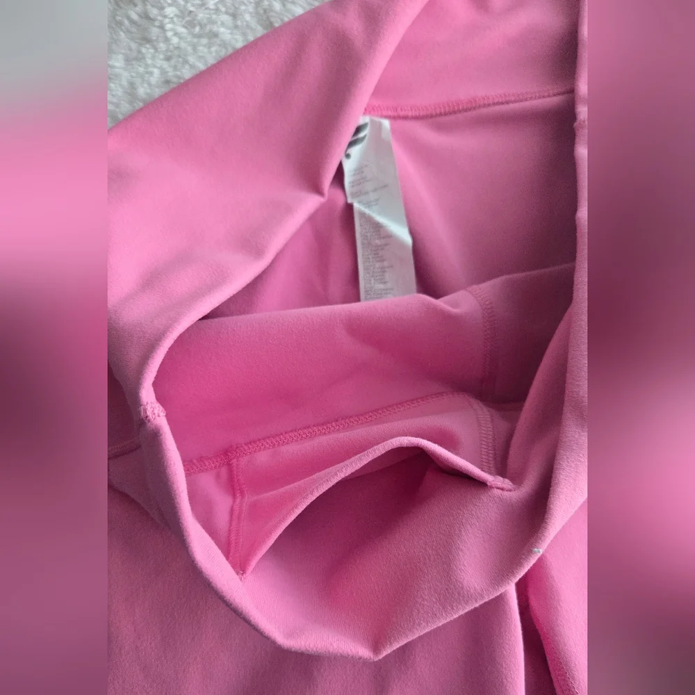 NWOT Fabletics Women's Pink Bike Shorts